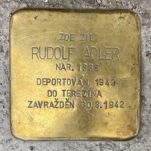 Stolperstein - Rudolf Adler. Zdroj: Archiv města Plzně.