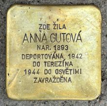 Stolperstein - Gutová Anna.  Zdroj: Archiv města Plzně.