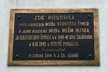 pamětní deska: Pamětní deska MUDr. Šimerovi a MUDr. Hlinkovi